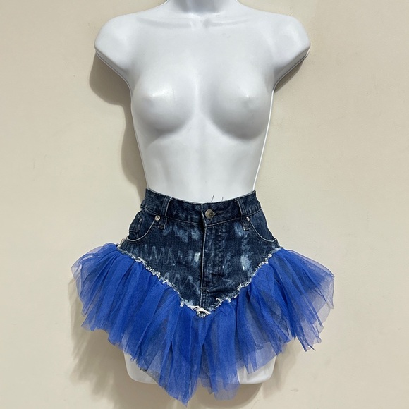 Handcrafted Upcycled Blue Ruffle Mini Skirt Size 8 - Picture 5 of 7